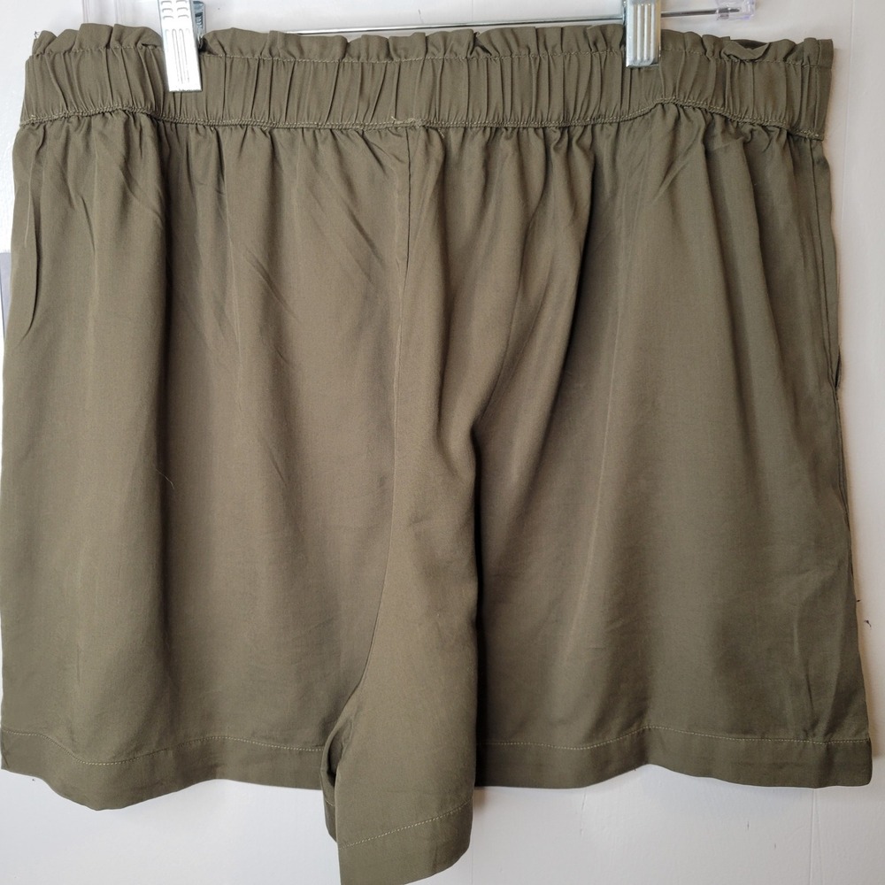 Lucky Brand Womens Olive Green Lyocell Elastic Waist Shorts Size L New Vacation